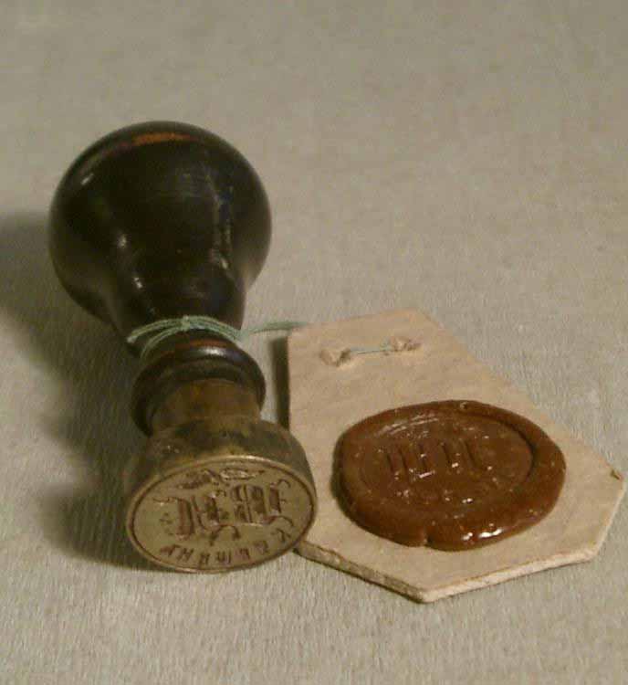 http://www.printec.ru/pechati/Surguch%20stamp%20with%20stone.jpg